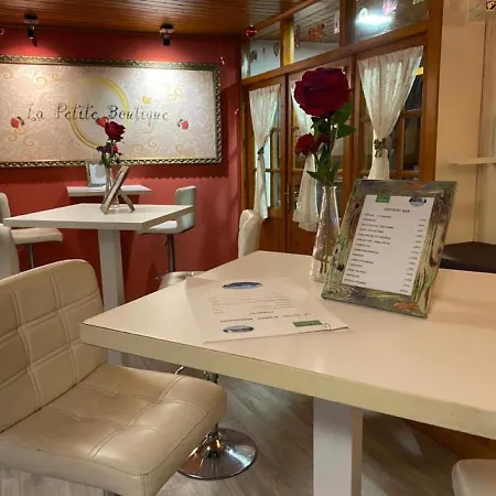 La Petite Boheme 카소